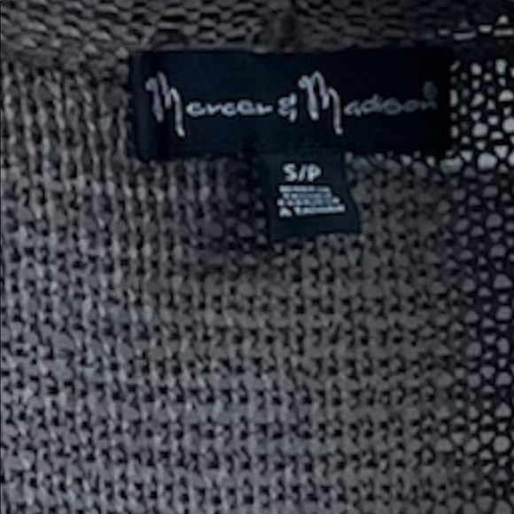 Mercer & Madison, grey open cardigan - Picture 7 of 7
